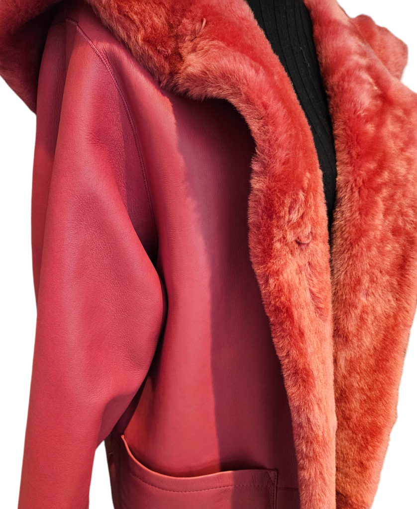 Long shearling overcoat with hood (Reversible) – photo 6