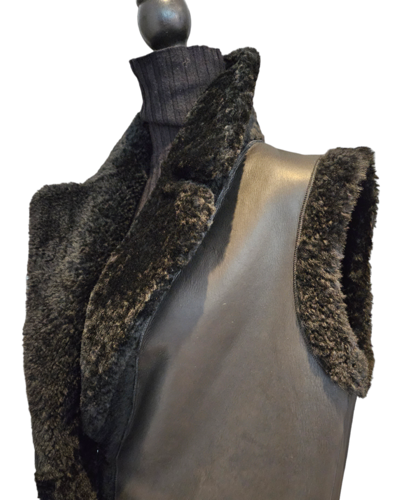 Shearling vest coat (Reversible) – photo 5